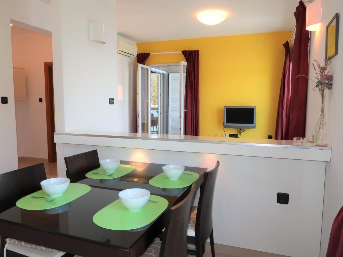 Apartment Milevoj - Rac158 By Interhome Rabac Eksteriør billede